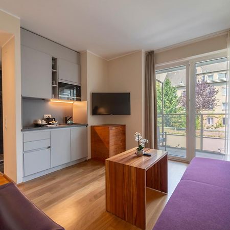 Pakat Suites Hotel Wina Bagian luar foto