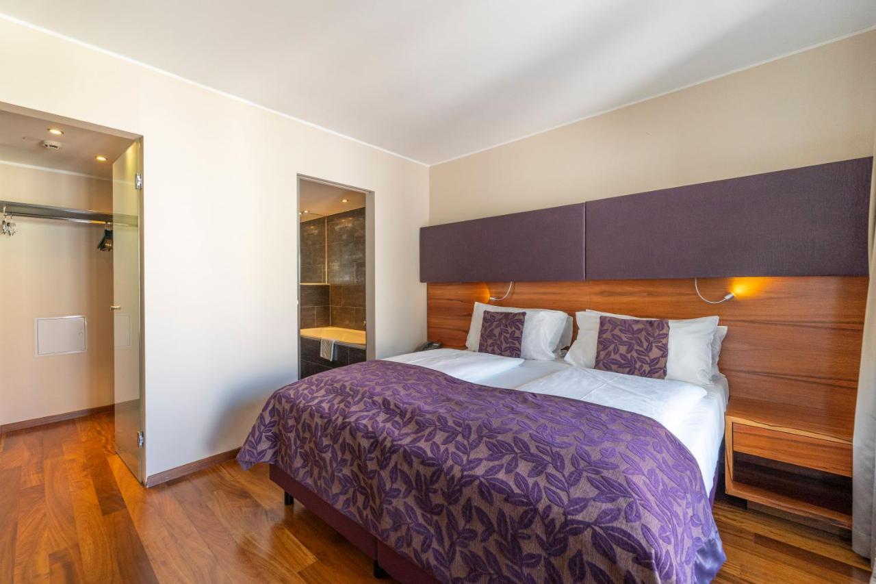 Pakat Suites Hotel Wina Bagian luar foto