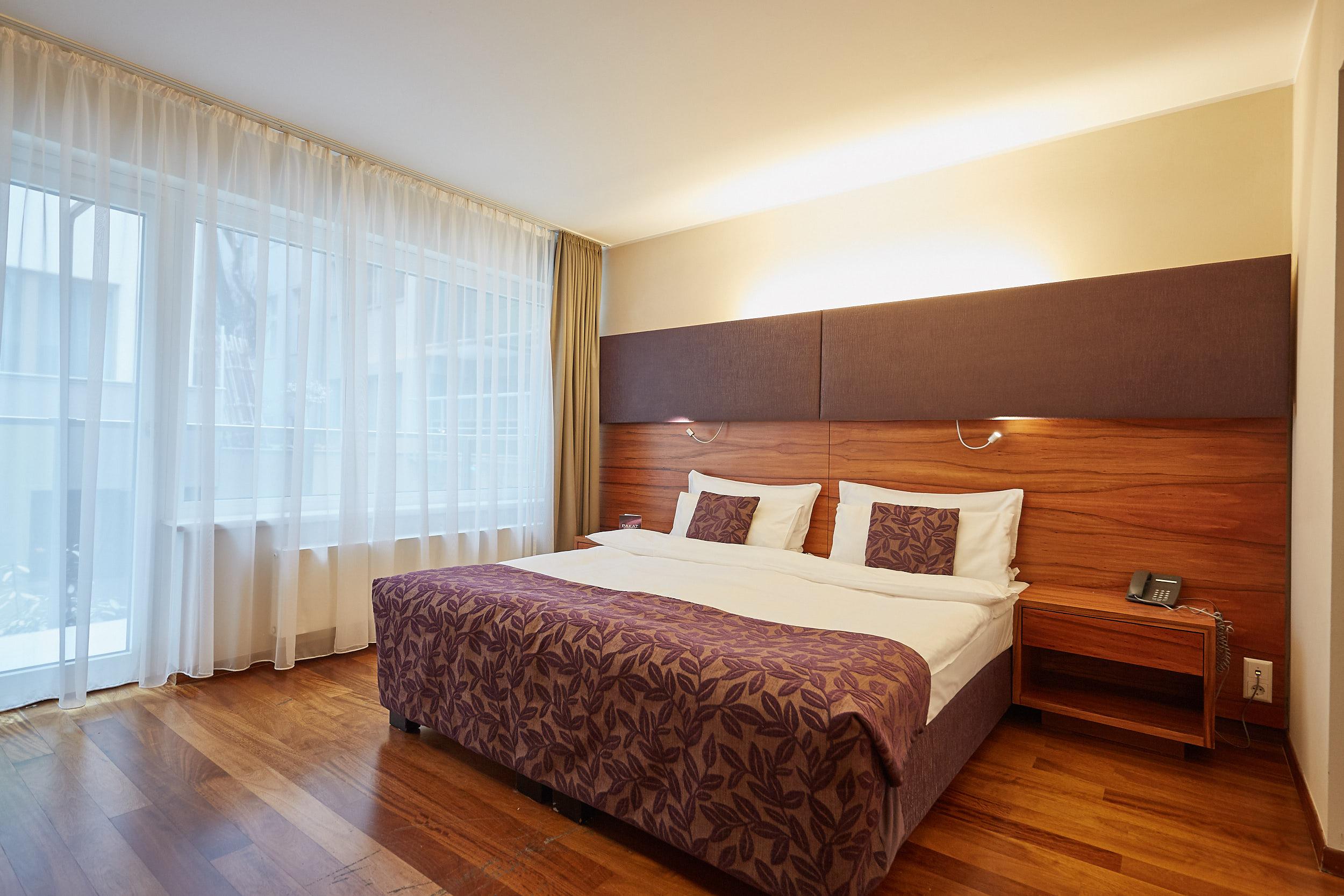 Pakat Suites Hotel Wina Bagian luar foto