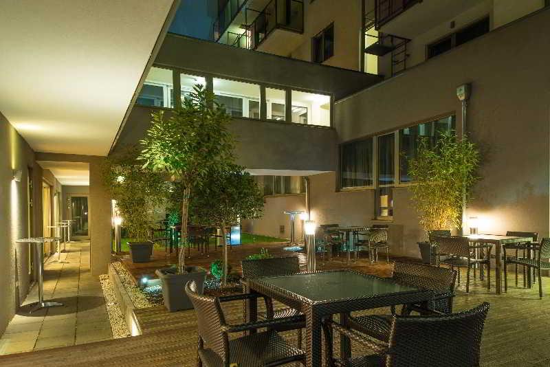 Pakat Suites Hotel Wina Bagian luar foto