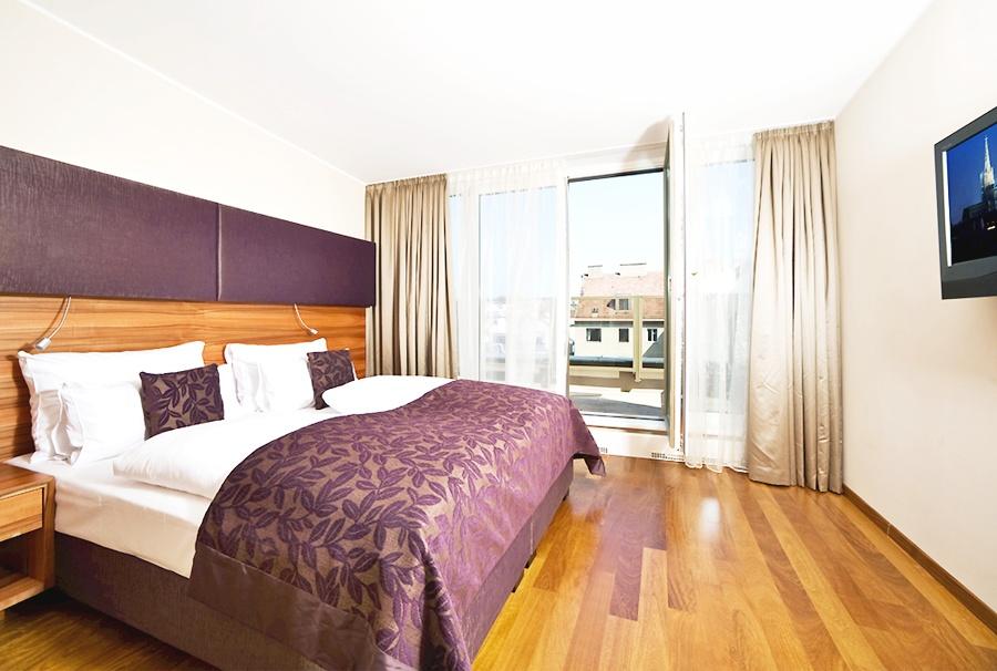 Pakat Suites Hotel Wina Bagian luar foto
