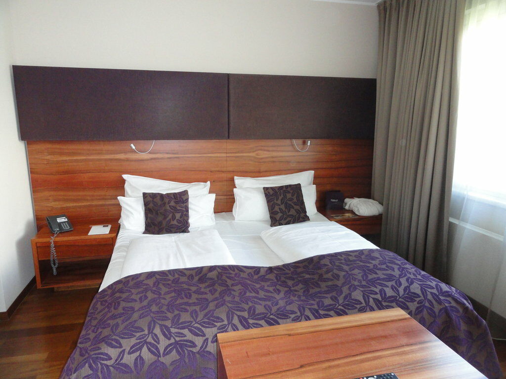 Pakat Suites Hotel Wina Bagian luar foto